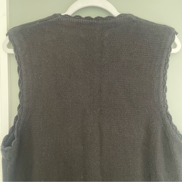 Vintage Orvis Fall Leaves Floral Embroidered Knitted V-Neck Sweater Vest - Picture 6 of 11